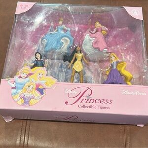 Disney Princess Vinyl Figures Lot Cake Toppers Or To Play With